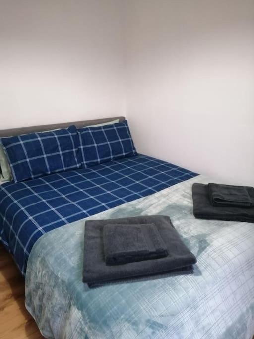 Stylish One Bed Flat With Private Parking Apartment Aberdeen Ngoại thất bức ảnh